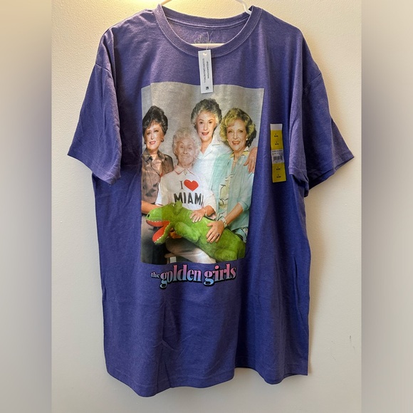 NWT Golden Girls Retro Graphic Tee Size L 42/44 Unisex Y2K Purple Betty White - Picture 2 of 3